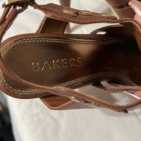 Shoes - Picture 5 of 6